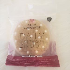 Daily Detox Massaging Brush